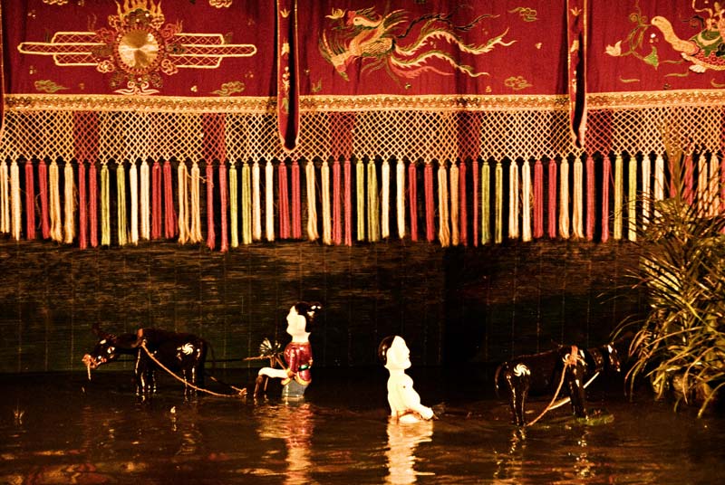 peace-piece-tom-abraham-Thang Long theatre II | rạp Thăng Long II