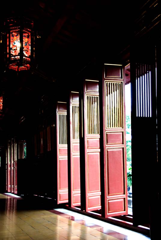 peace-piece-tom-abraham-Hue Forbidden City II  |  Tử cấm Thành II