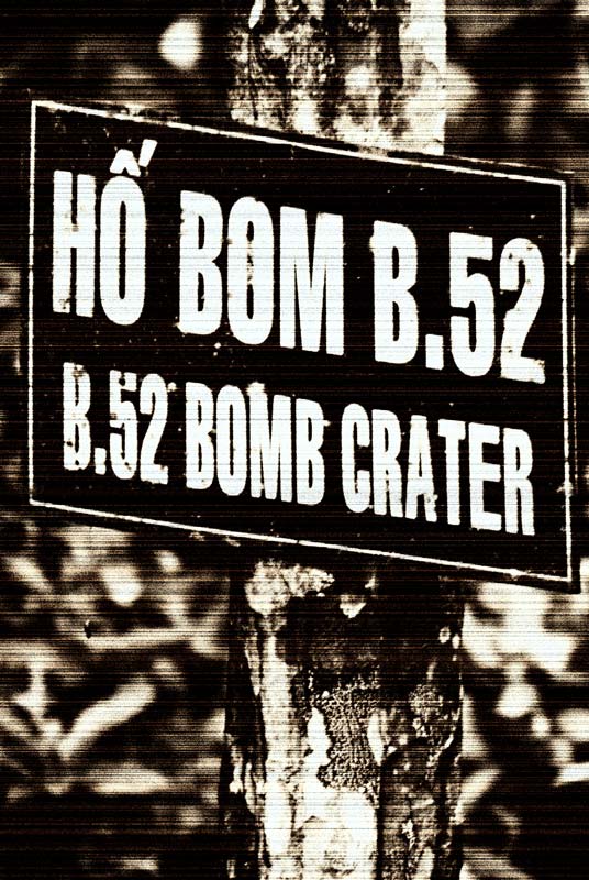 peace-piece-tom-abraham-B52- bomb crater | hố bom B52