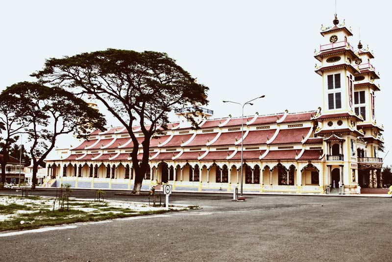 peace-piece-tom-abraham-Tay Ninh Holy See I | tòa giám mục Tây Nịnh I